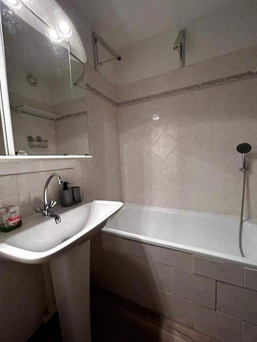 Confortable Appartement, Panorama Sud, Vue Montagne ラ・フー エクステリア 写真