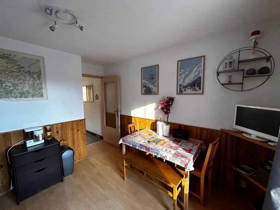Confortable Appartement, Panorama Sud, Vue Montagne ラ・フー エクステリア 写真